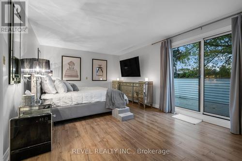 6362 Galaxy Drive, Niagara Falls, ON - Indoor Photo Showing Bedroom