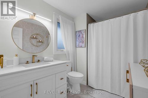 6362 Galaxy Drive, Niagara Falls, ON - Indoor Photo Showing Bathroom