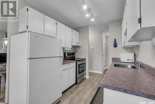 37 4219 Degeer Street, Saskatoon, SK - Indoor Photo Showing Kitchen