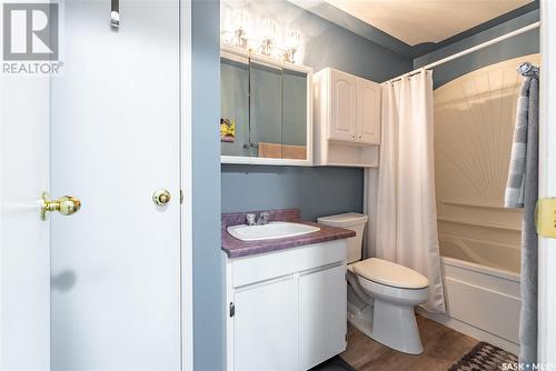 37 4219 Degeer Street, Saskatoon, SK - Indoor Photo Showing Bathroom