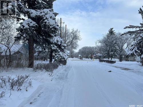 51 Elizabeth Crescent, Regina, SK - Outdoor With View