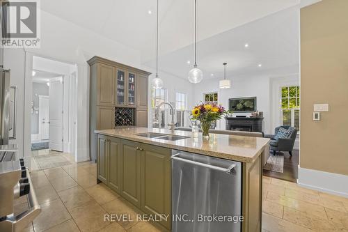 58 Garrison Village Drive, Niagara-On-The-Lake, ON - Indoor Photo Showing Kitchen With Double Sink With Upgraded Kitchen