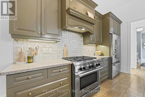 58 Garrison Village Drive, Niagara-On-The-Lake, ON - Indoor Photo Showing Kitchen With Upgraded Kitchen