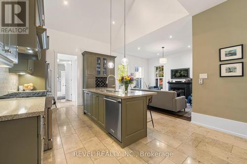 58 Garrison Village Drive, Niagara-On-The-Lake, ON - Indoor Photo Showing Kitchen With Upgraded Kitchen