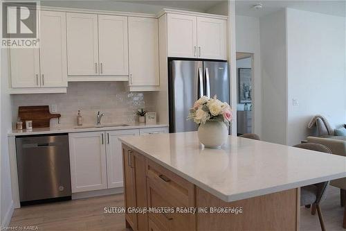 263 Pratt Drive, Loyalist (Amherstview), ON - Indoor Photo Showing Kitchen