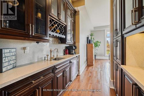 5785 Halls Road N, Whitby, ON - Indoor Photo Showing Kitchen