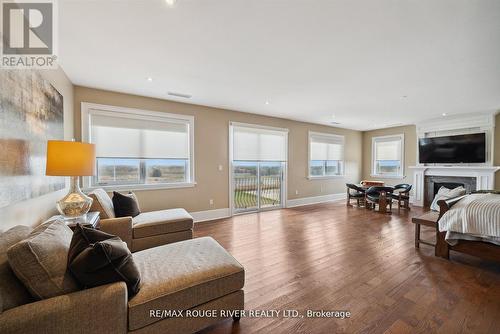 5785 Halls Road N, Whitby, ON - Indoor Photo Showing Living Room With Fireplace