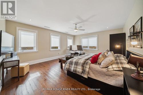 5785 Halls Road N, Whitby, ON - Indoor Photo Showing Bedroom