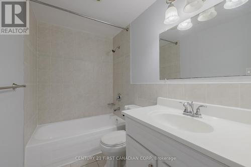 105 - 1095 Jalna Boulevard, London, ON - Indoor Photo Showing Bathroom