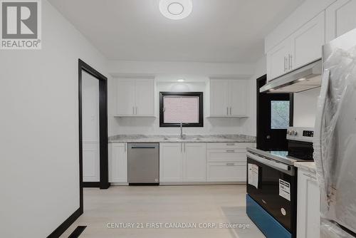 58 Greenfield Drive, London, ON - Indoor Photo Showing Kitchen