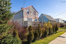 482 Herring Cove Road  Halifax, NS B3R 1W7