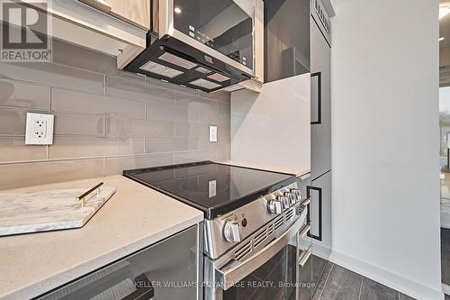 105 - 2213 Kingston Road, Toronto, ON - Indoor