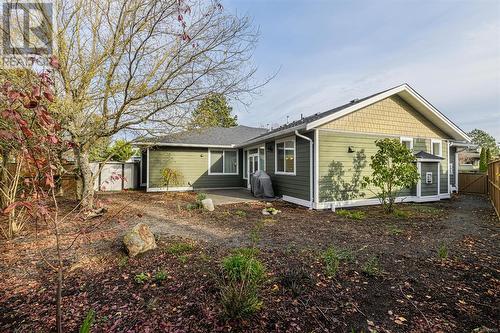 Good size yard - 10296 Sparling Pl, Sidney, BC 