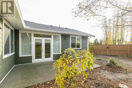 Private Patio - 10296 Sparling Pl, Sidney, BC 