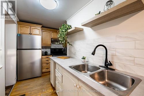 7050 Concession 6 Road, Uxbridge, ON - Indoor Photo Showing Kitchen With Double Sink