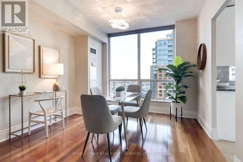 2110 - 5229 Dundas Street W, Toronto, ON - Indoor Photo Showing Dining Room