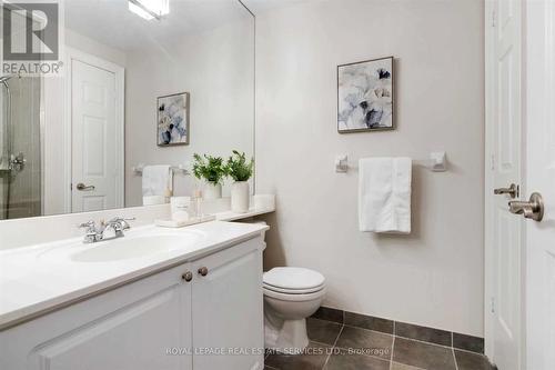 2110 - 5229 Dundas Street W, Toronto, ON - Indoor Photo Showing Bathroom