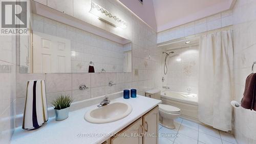 149 Sharpecroft Boulevard, Toronto, ON - Indoor Photo Showing Bathroom