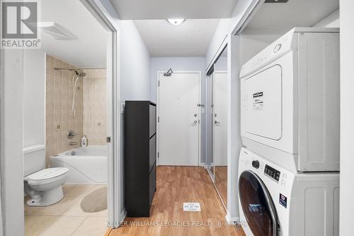 405 - 2464 Weston Road, Toronto, ON - Indoor Photo Showing Laundry Room