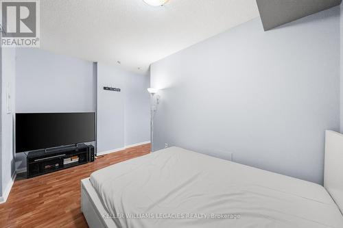 405 - 2464 Weston Road, Toronto, ON - Indoor Photo Showing Bedroom