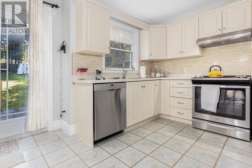 67 1/2 Bay Bulls Road, St. John'S, NL - Indoor Photo Showing Kitchen With Stainless Steel Kitchen