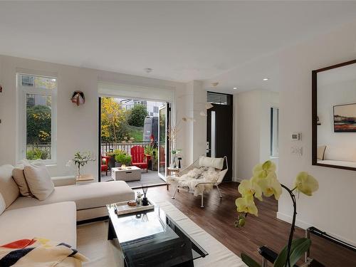 103-363 Tyee Rd, Victoria, BC - Indoor Photo Showing Living Room