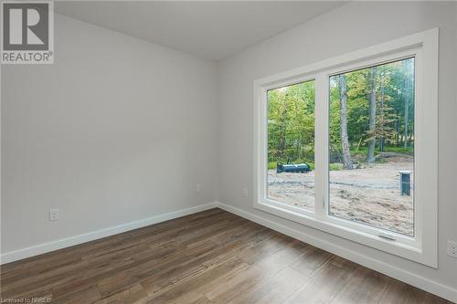 24 Aspen Lane, Powassan, ON - Indoor Photo Showing Other Room