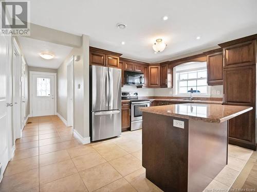 10 Thornhill Crescent, Moncton, NB - Indoor Photo Showing Kitchen With Stainless Steel Kitchen