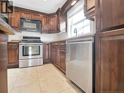 10 Thornhill Crescent, Moncton, NB - Indoor Photo Showing Kitchen