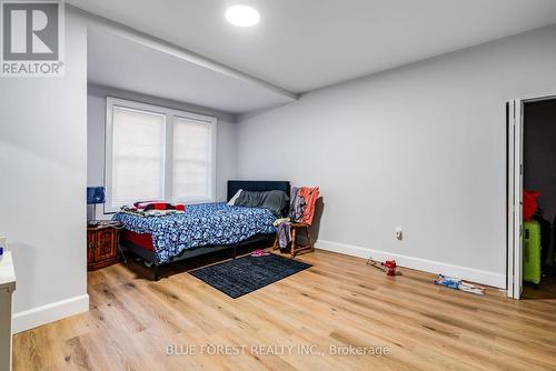 46-48 Wellington Street E, Chatham-Kent (Chatham), ON - Indoor Photo Showing Bedroom