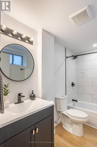 165 Fairhaven Circle, London, ON - Indoor Photo Showing Bathroom