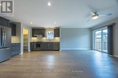 16 Ashberry Place, St. Thomas, ON - Indoor Photo Showing Kitchen