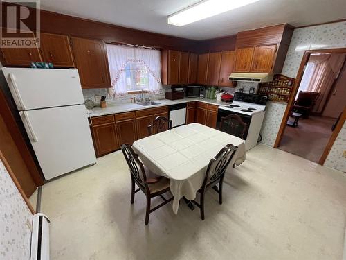 25 Patrick Street, Grand Falls Windsor, NL - Indoor Photo Showing Kitchen