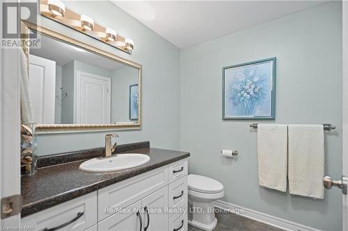 62 Postma Drive, Haldimand (Dunnville), ON - Indoor Photo Showing Bathroom