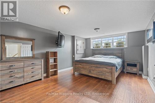 3934 Farr Avenue, Fort Erie, ON - Indoor Photo Showing Bedroom