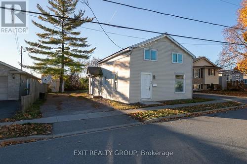 56 South John Street, Belleville, ON - Outdoor