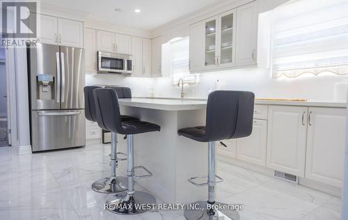 86 Blossom Crescent, Toronto, ON - Indoor Photo Showing Kitchen