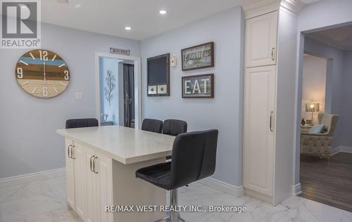 86 Blossom Crescent, Toronto, ON - Indoor