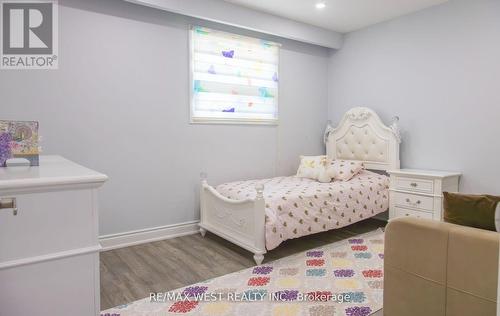 86 Blossom Crescent, Toronto, ON - Indoor Photo Showing Bedroom