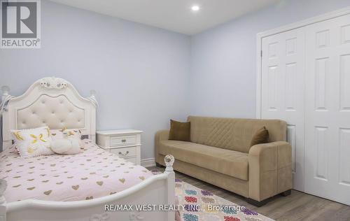 86 Blossom Crescent, Toronto, ON - Indoor Photo Showing Bedroom