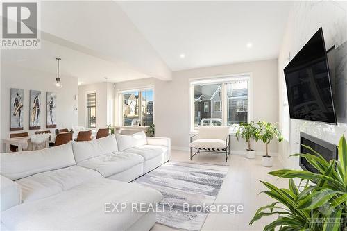 2080 Elevation Road, Ottawa, ON - Indoor Photo Showing Living Room