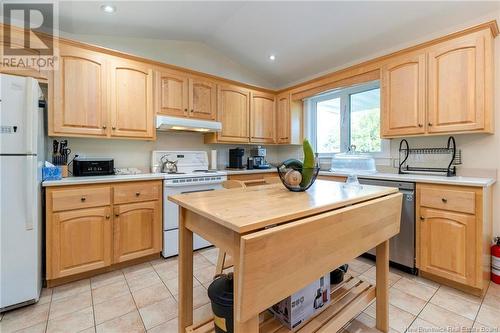 28 Hazelton, Quispamsis, NB - Indoor Photo Showing Kitchen