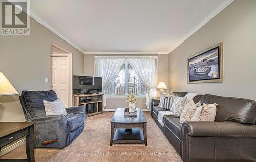 263 Pigeon Creek Road, Kawartha Lakes (Janetville), ON - Indoor Photo Showing Living Room