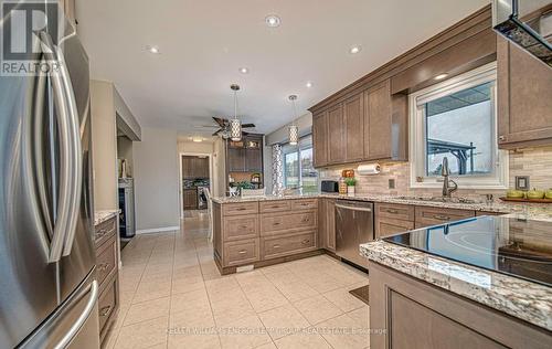 263 Pigeon Creek Road, Kawartha Lakes (Janetville), ON - Indoor Photo Showing Kitchen With Upgraded Kitchen