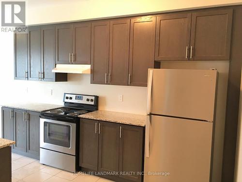 47 Rimrock Crescent, Whitby, ON - Indoor Photo Showing Kitchen