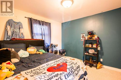 2340 11 S, Oro-Medonte, ON - Indoor Photo Showing Bedroom