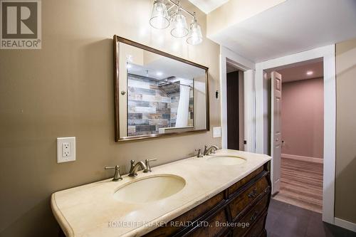 2340 11 S, Oro-Medonte, ON - Indoor Photo Showing Bathroom