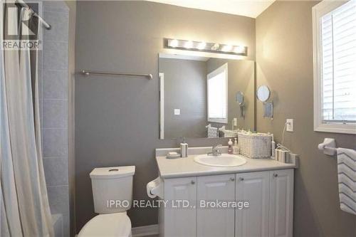 310 Black Drive, Milton, ON - Indoor Photo Showing Bathroom