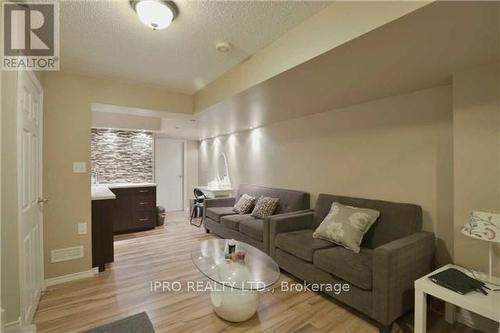 310 Black Drive, Milton, ON - Indoor Photo Showing Living Room