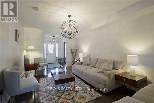 310 Black Drive, Milton, ON - Indoor Photo Showing Living Room